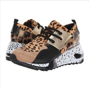 Women’s Steve Madden Cliff Sneaker Animal Sz 9
